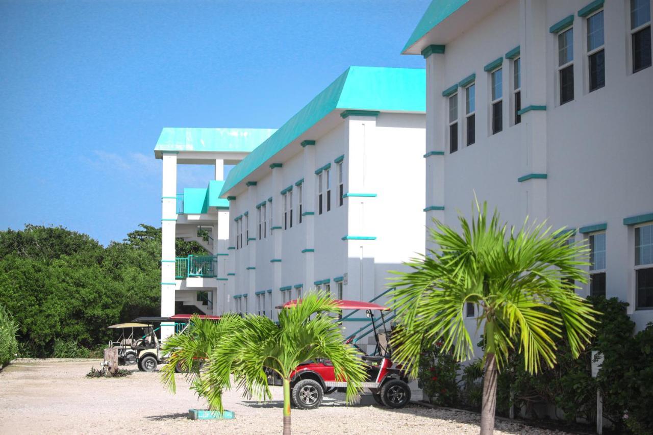 Best Western Grand Baymen Gardens San Pedro  Exterior photo