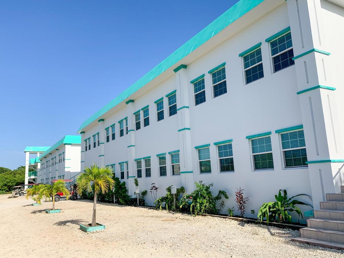 Best Western Grand Baymen Gardens San Pedro  Exterior photo