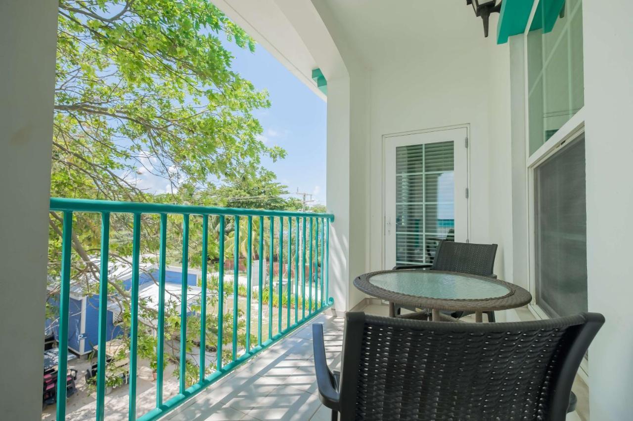 Best Western Grand Baymen Gardens San Pedro  Exterior photo
